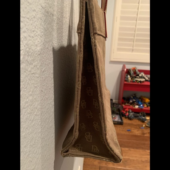 Vintage Dooney & Bourke Signature Handbag - Picture 5 of 7